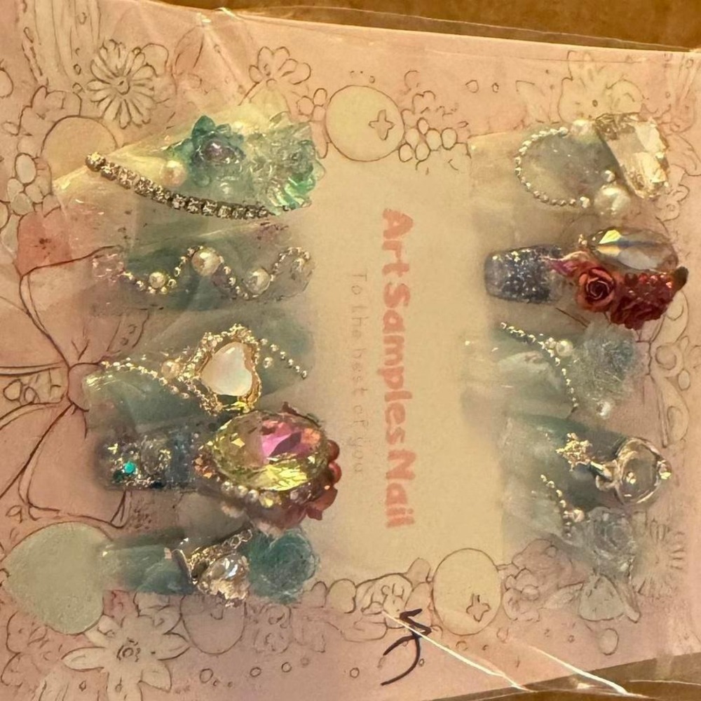 Pastel‎ Reverie – Press-On Nail Set